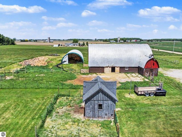 3571 N Shepherd Road, Mt Pleasant, MI 48858