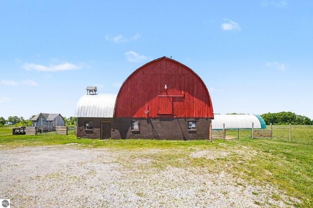 3571 N Shepherd Road, Mt Pleasant, MI 48858
