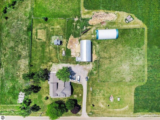 3571 N Shepherd Road, Mt Pleasant, MI 48858