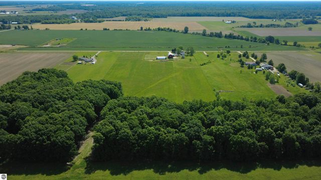 3571 N Shepherd Road, Mt Pleasant, MI 48858