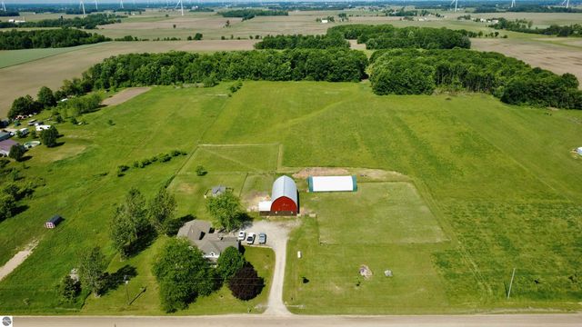 3571 N Shepherd Road, Mt Pleasant, MI 48858
