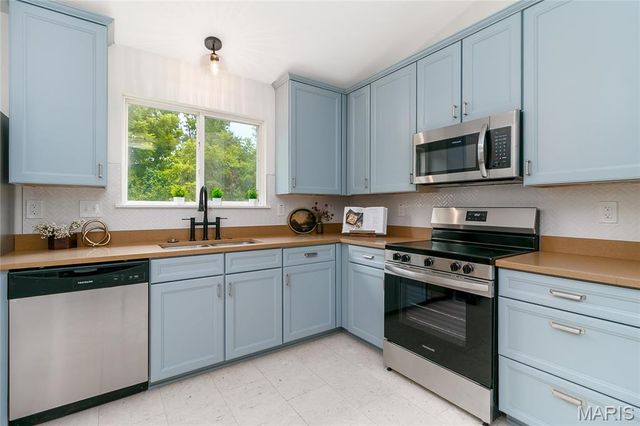 116 Baxter Commons Drive, Manchester, MO 63011