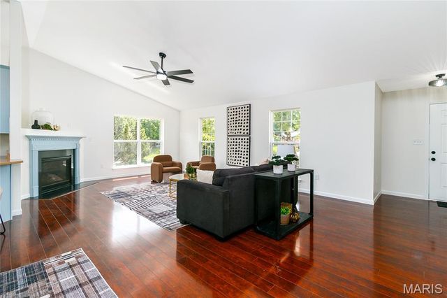 116 Baxter Commons Drive, Manchester, MO 63011