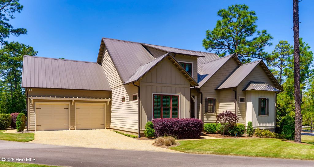 10 Deepdale Lane, Pinehurst, NC 28374