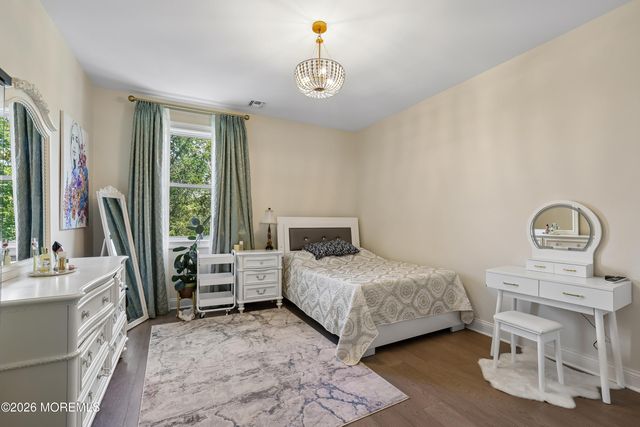 112 Hedgerow Lane, Manalapan, NJ 07726