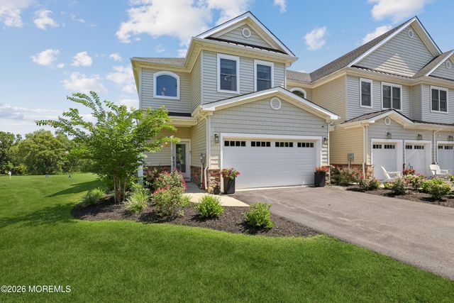 112 Hedgerow Lane, Manalapan, NJ 07726