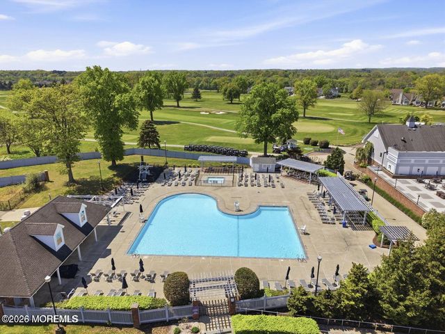 112 Hedgerow Lane, Manalapan, NJ 07726