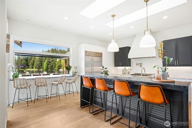 9803 Crystal Lake Drive, Woodinville, WA 98077