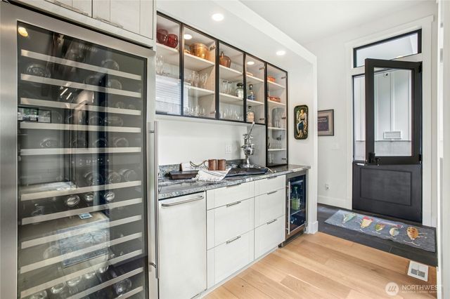 9803 Crystal Lake Drive, Woodinville, WA 98077