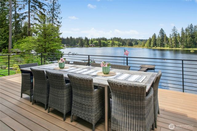 9803 Crystal Lake Drive, Woodinville, WA 98077