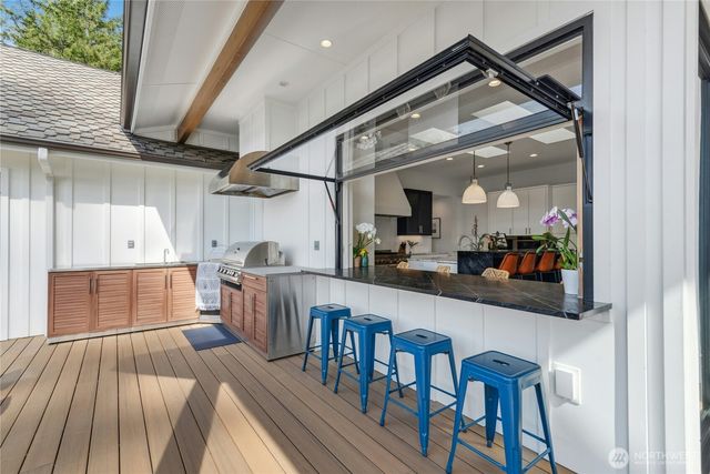 9803 Crystal Lake Drive, Woodinville, WA 98077