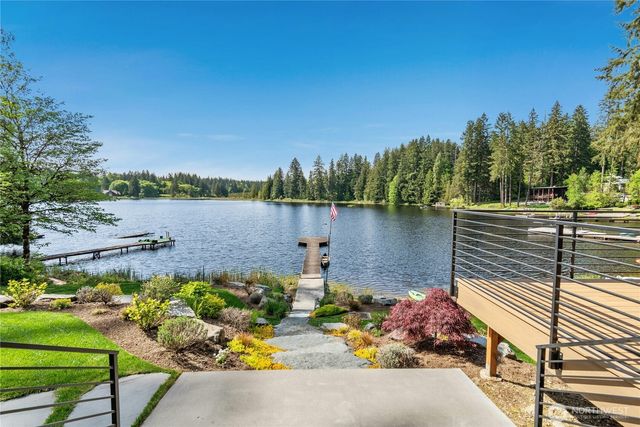 9803 Crystal Lake Drive, Woodinville, WA 98077
