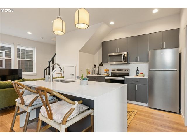 5053 Ne 47TH Pl, Portland, OR 97218