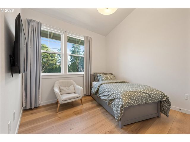 5053 Ne 47TH Pl, Portland, OR 97218