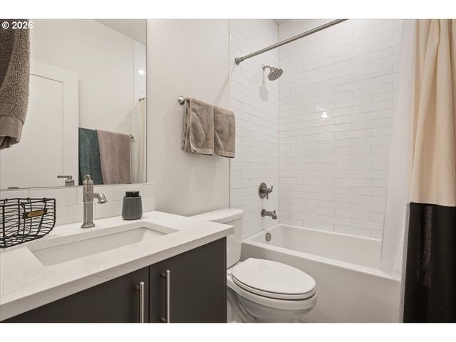 5053 Ne 47TH Pl, Portland, OR 97218