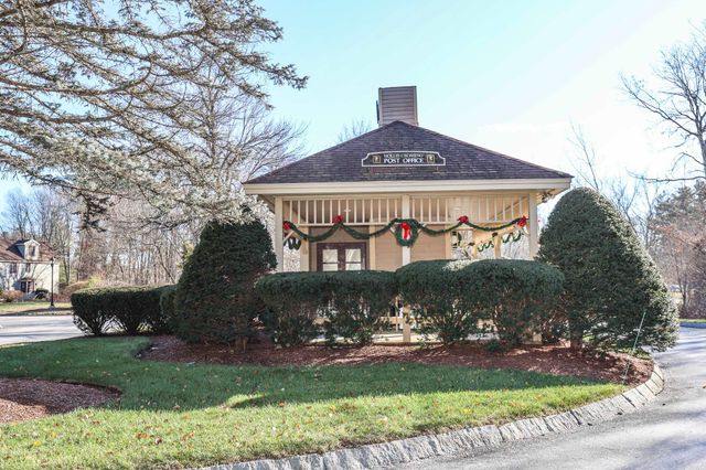 39 Bartemus Trail, Nashua, NH 03063