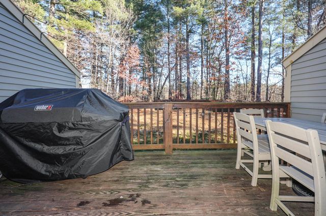 39 Bartemus Trail, Nashua, NH 03063