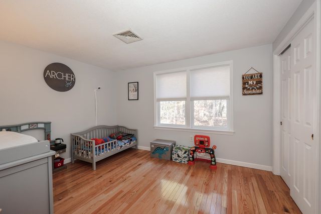 39 Bartemus Trail, Nashua, NH 03063