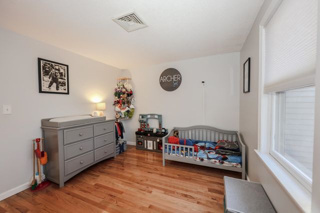 39 Bartemus Trail, Nashua, NH 03063