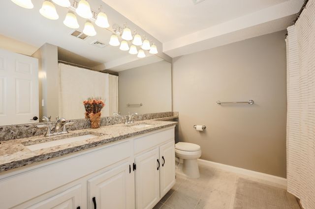 39 Bartemus Trail, Nashua, NH 03063