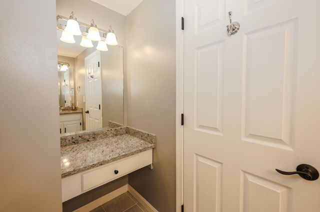 39 Bartemus Trail, Nashua, NH 03063