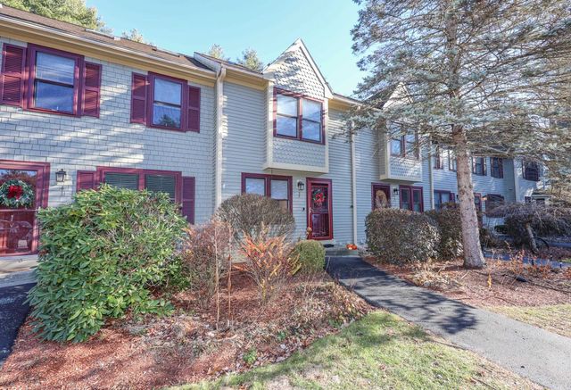 39 Bartemus Trail, Nashua, NH 03063