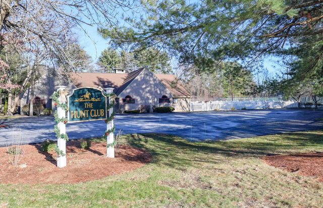 39 Bartemus Trail, Nashua, NH 03063