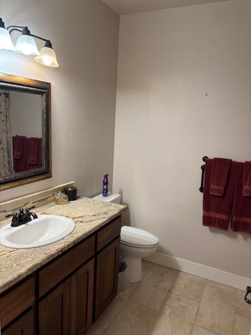 1160 Boulder Ridge Street, Central Point, OR 97502