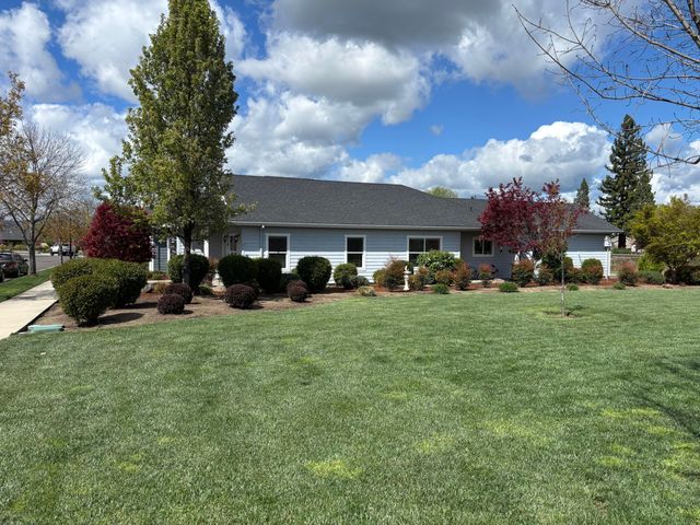 1160 Boulder Ridge Street, Central Point, OR 97502