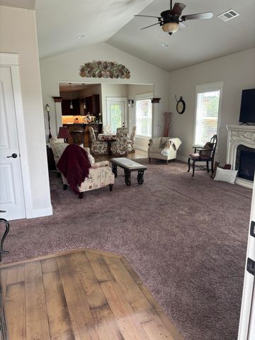 1160 Boulder Ridge Street, Central Point, OR 97502