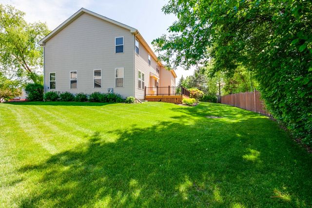 2224 Cathedral Court, Gurnee, IL 60031