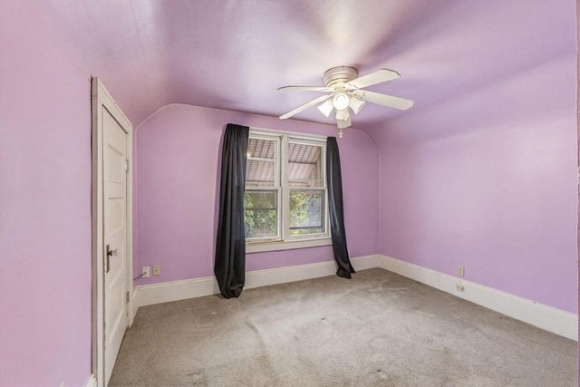1957 S 89th STREET, West Allis, WI 53227