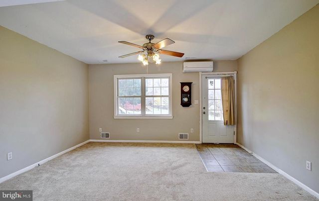 13096 FURNACE MOUNTAIN RD, Lovettsville, VA 20180