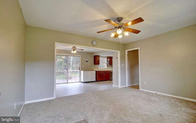 13096 FURNACE MOUNTAIN RD, Lovettsville, VA 20180