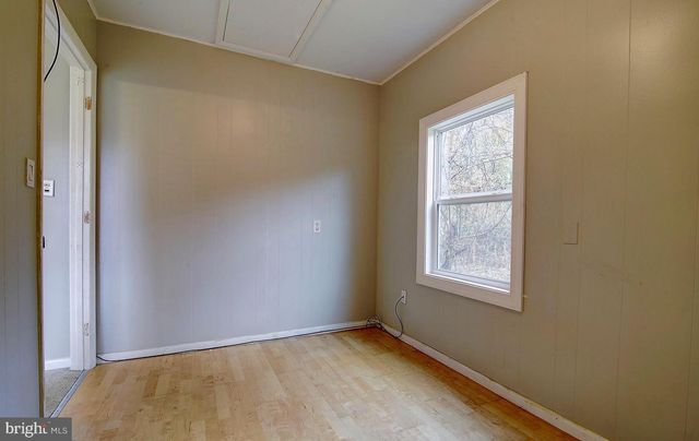 13096 FURNACE MOUNTAIN RD, Lovettsville, VA 20180