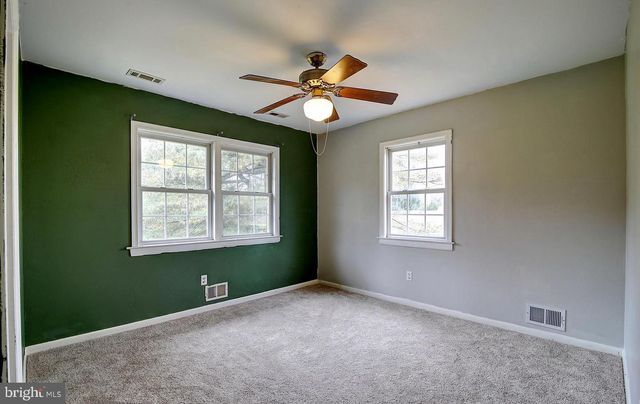 13096 FURNACE MOUNTAIN RD, Lovettsville, VA 20180