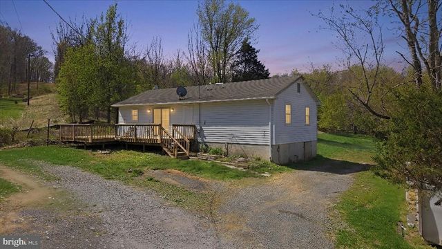 13096 FURNACE MOUNTAIN RD, Lovettsville, VA 20180