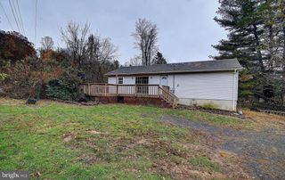 13096 FURNACE MOUNTAIN RD, Lovettsville, VA 20180
