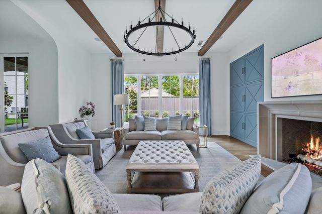 7002 Merrilee Lane, Dallas, TX 75214