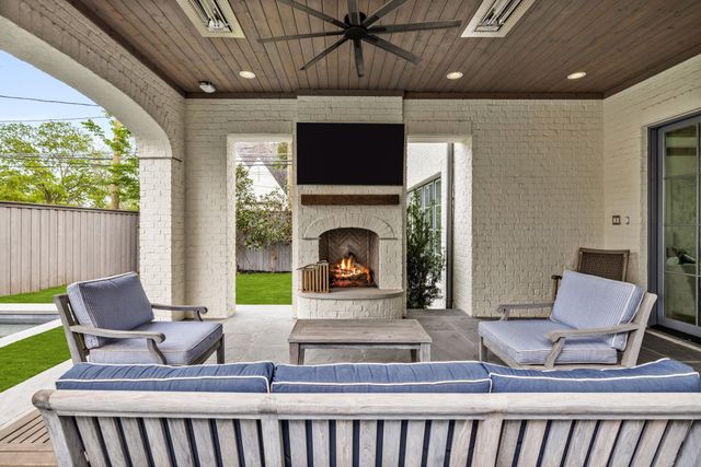 7002 Merrilee Lane, Dallas, TX 75214