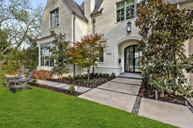 7002 Merrilee Lane, Dallas, TX 75214