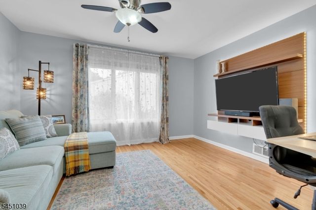 7 Hoagland Ct, Bridgewater Twp., NJ 08807