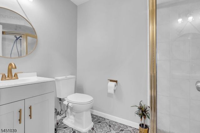 7 Hoagland Ct, Bridgewater Twp., NJ 08807