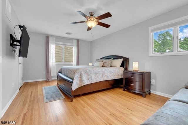 7 Hoagland Ct, Bridgewater Twp., NJ 08807