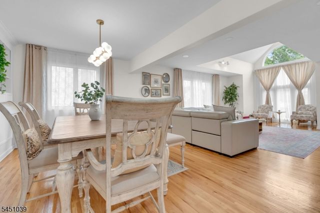 7 Hoagland Ct, Bridgewater Twp., NJ 08807