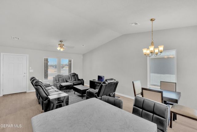 14372 Star Cactus Avenue, Horizon City, TX 79928