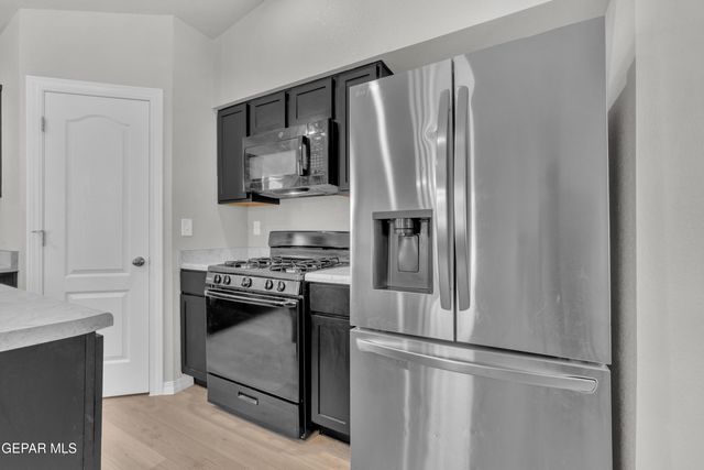 14372 Star Cactus Avenue, Horizon City, TX 79928