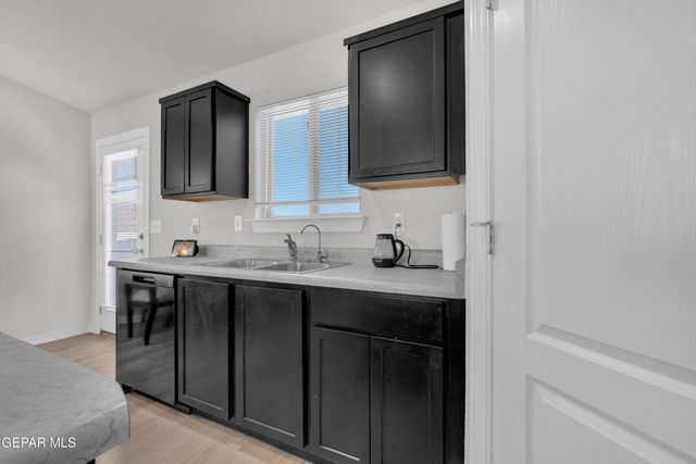 14372 Star Cactus Avenue, Horizon City, TX 79928
