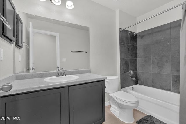 14372 Star Cactus Avenue, Horizon City, TX 79928
