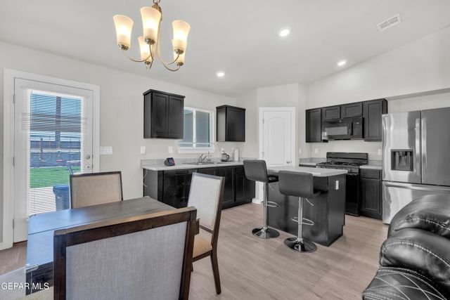 14372 Star Cactus Avenue, Horizon City, TX 79928